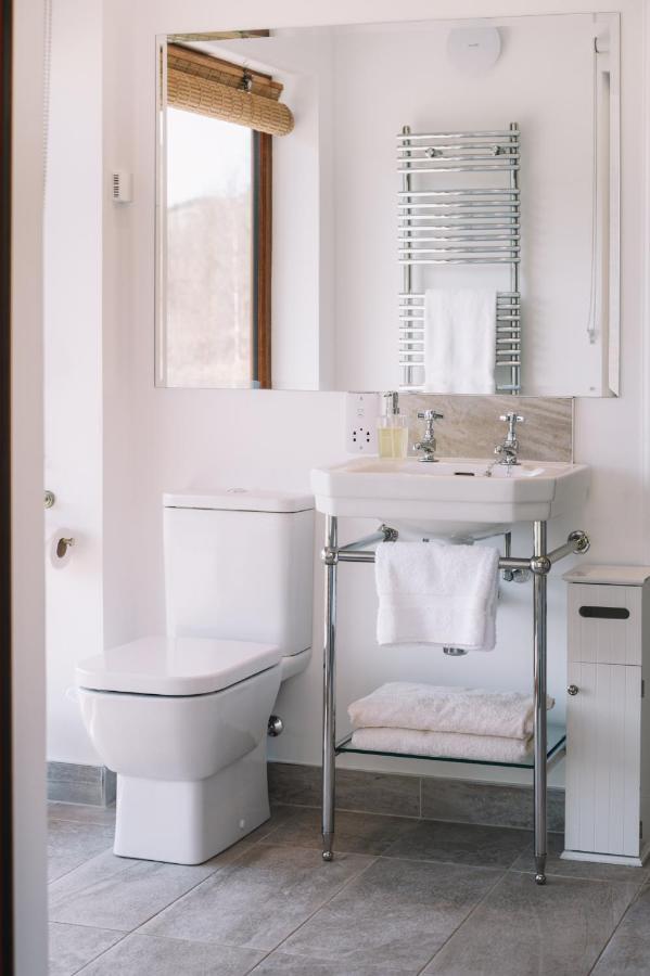 Frances' Sketch Pad With Hot Tub Apartment ฟอร์ตวิลเลียม ภายนอก รูปภาพ